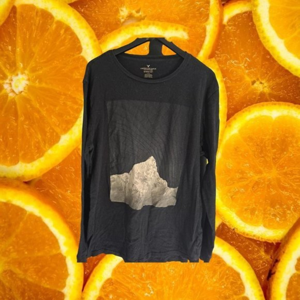 AMERICAN Eagle Seriously Soft Black with Silver Mtn Size‎ L